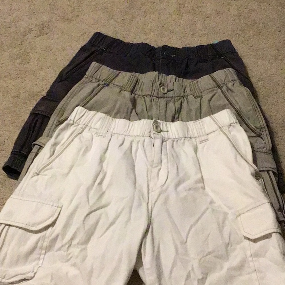 Men’s Tommy Bahama relax cargo shorts, Lot of 3 pairs size small